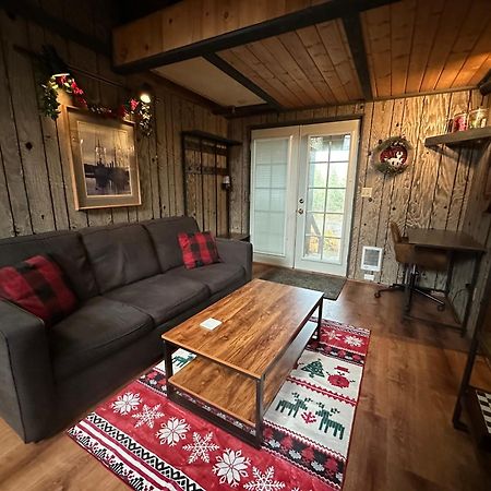 The Cabin In แพ็ควูด ภายนอก รูปภาพ