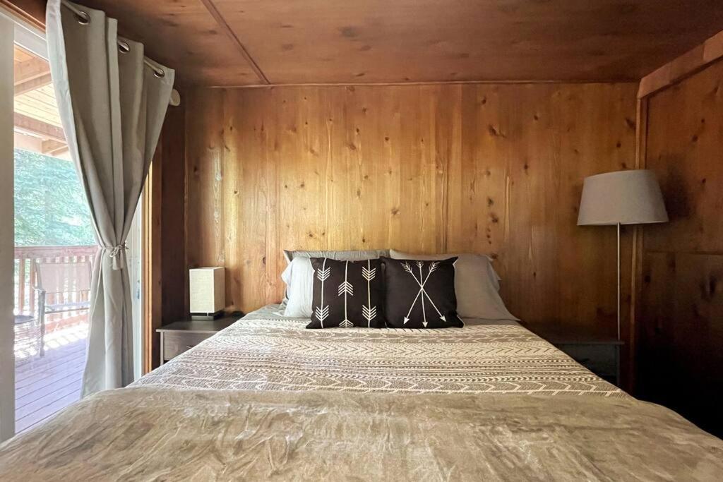 The Cabin In แพ็ควูด ภายนอก รูปภาพ
