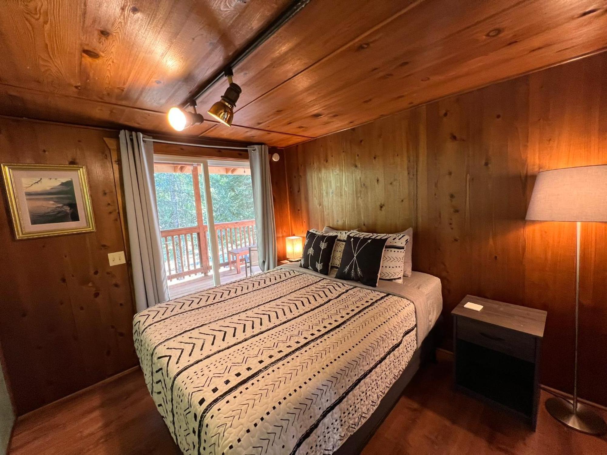The Cabin In แพ็ควูด ภายนอก รูปภาพ