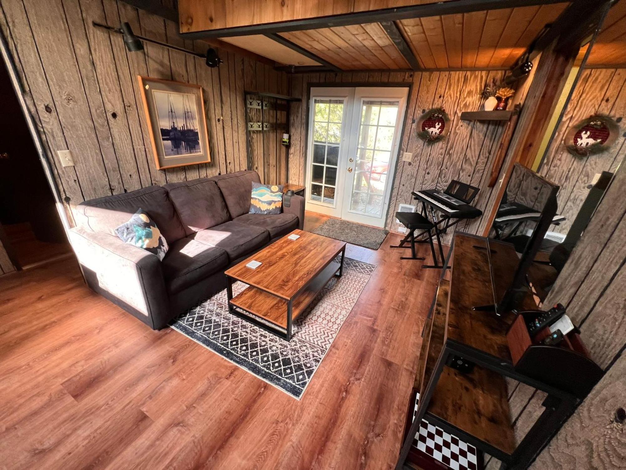 The Cabin In แพ็ควูด ภายนอก รูปภาพ