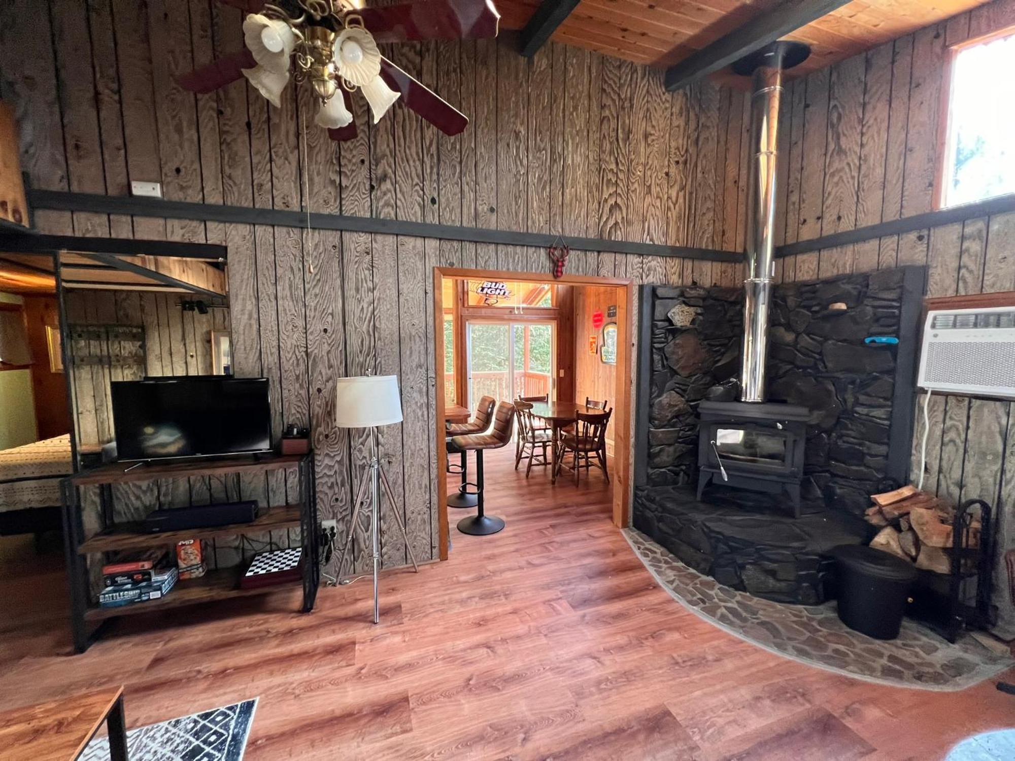 The Cabin In แพ็ควูด ภายนอก รูปภาพ